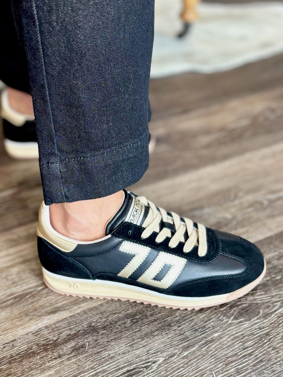 Back 70 JOGGER N in BLACK GOLD Sneakers