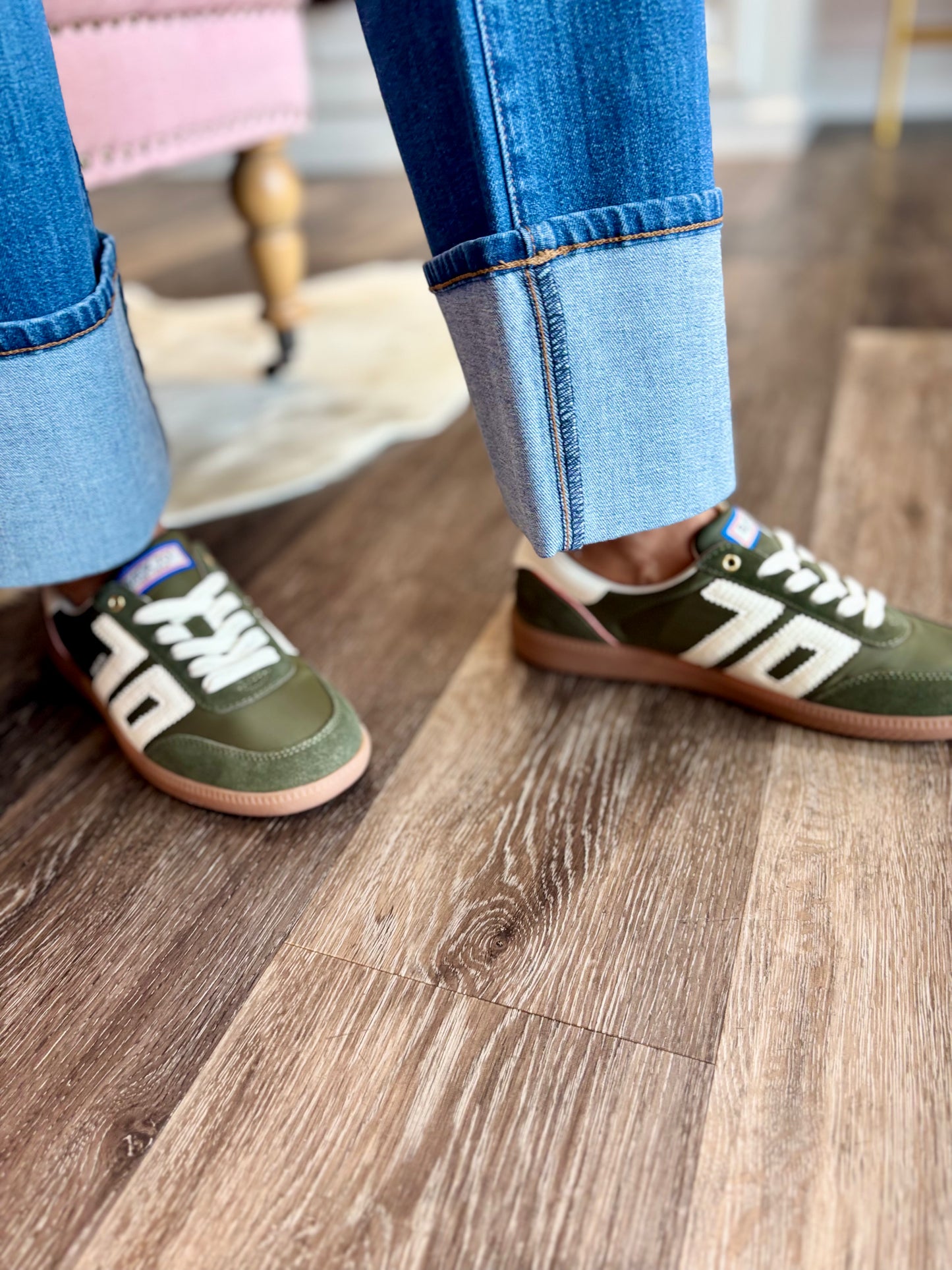 Back 70 GHOST N in OLIVE ORANGE MILK Sneakers