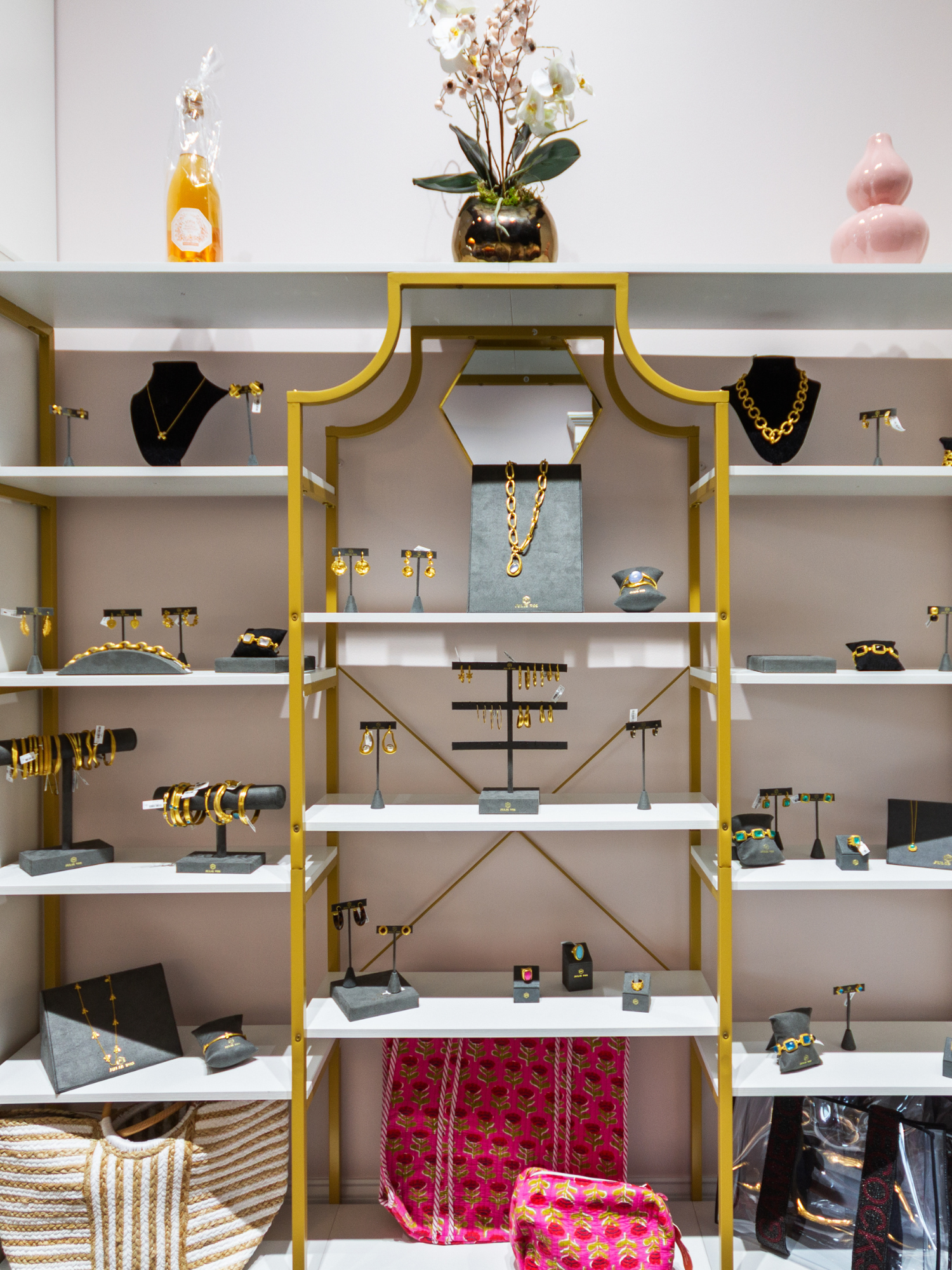 Jewelry & Accessories