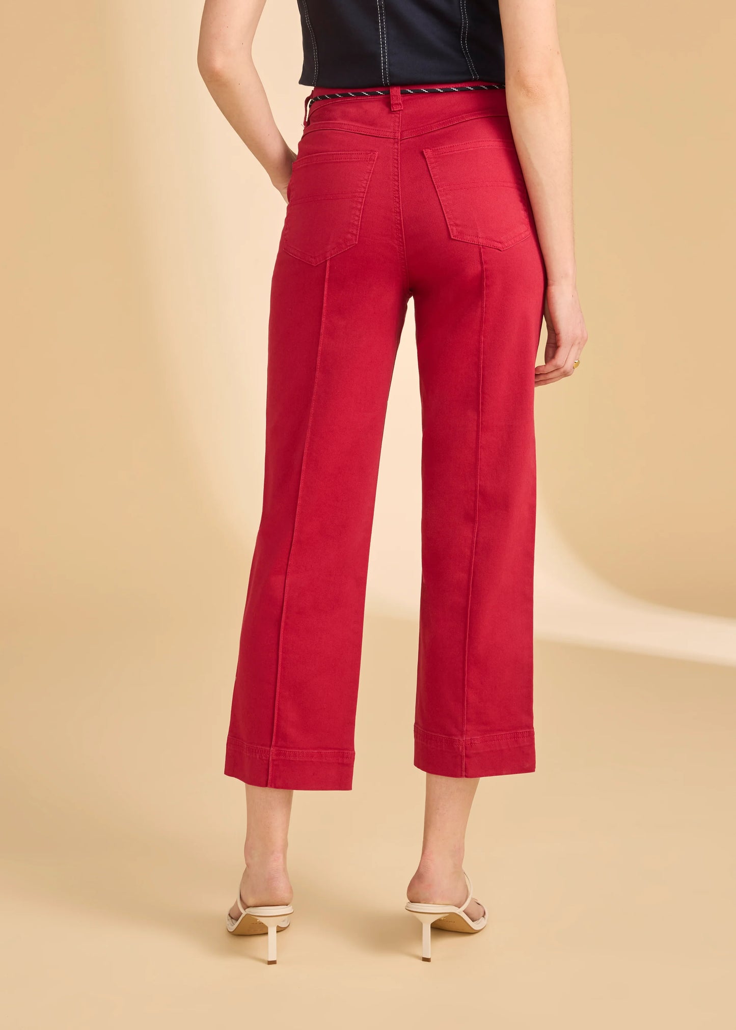FDJ Suzanne Straight Crop Denim Lava Red