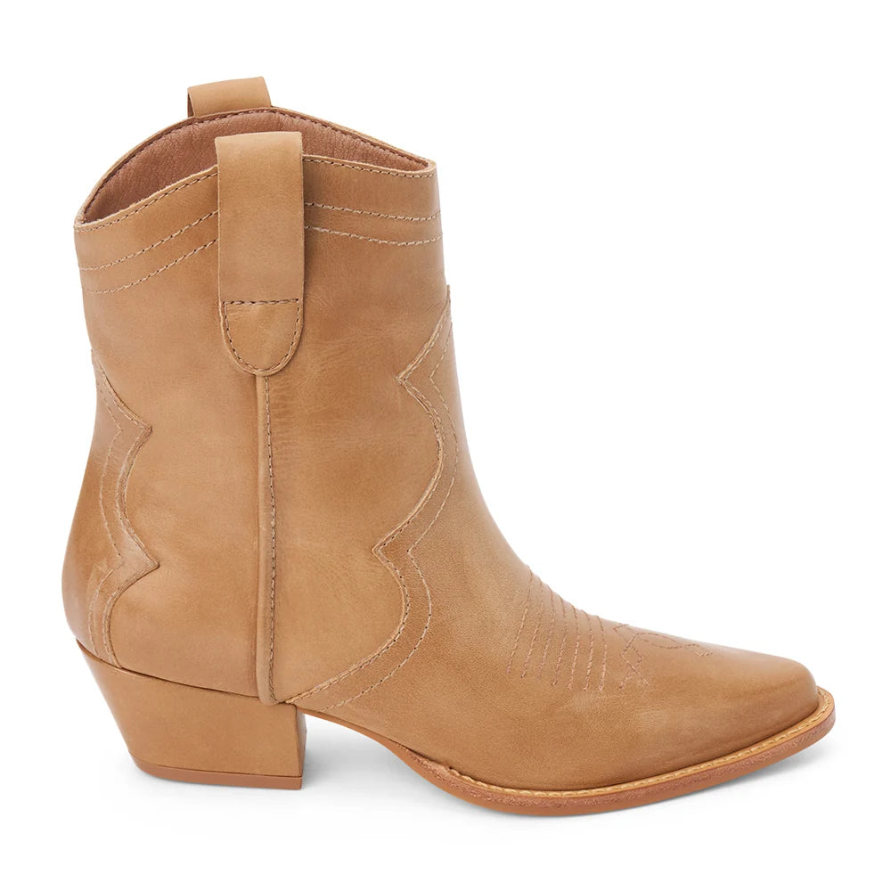 Matisse Arlo western-style ankle bootie in natural tan leather with pointed toe and stacked heel