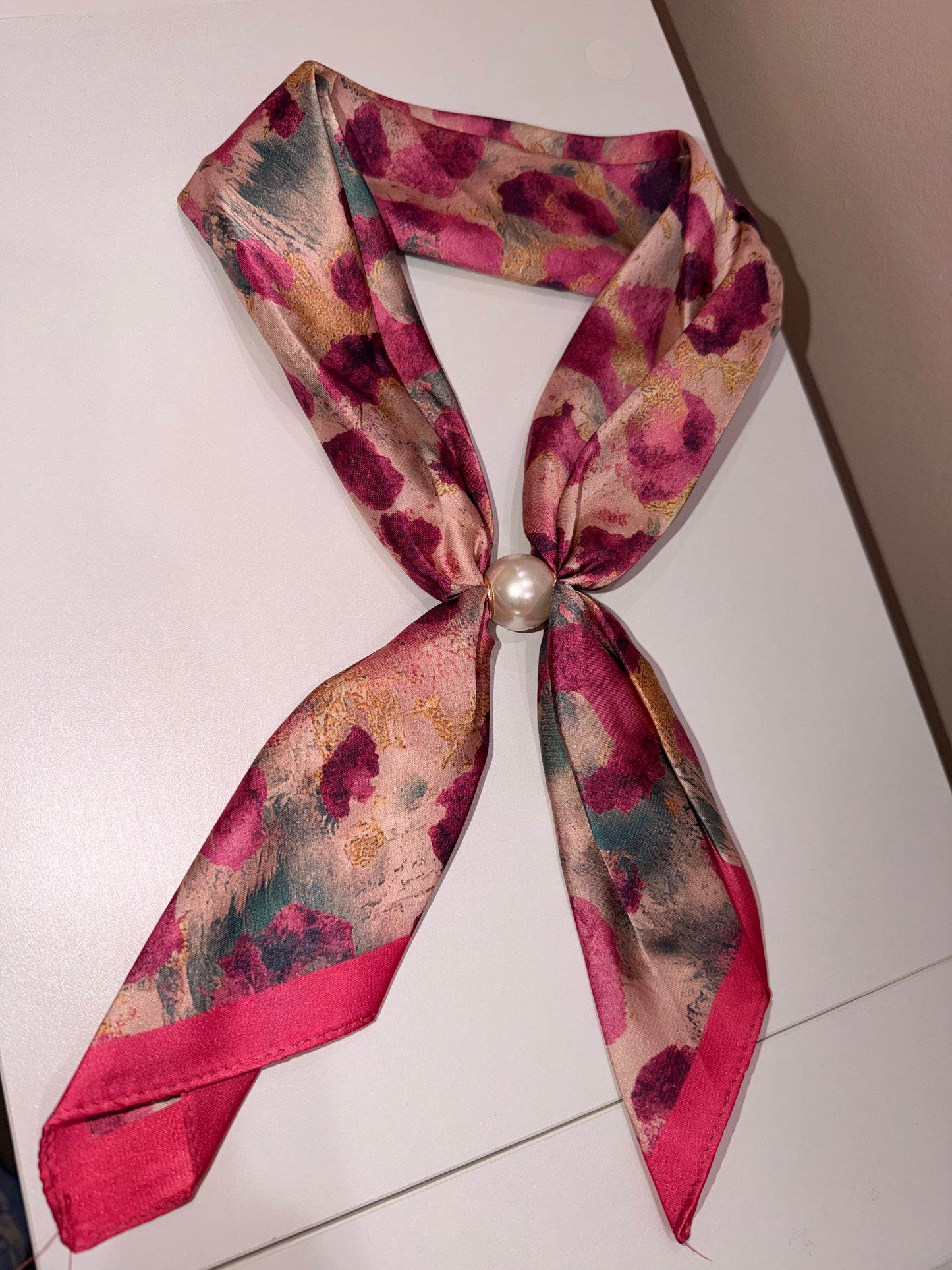 Ready To Wear Magnetic Scarf