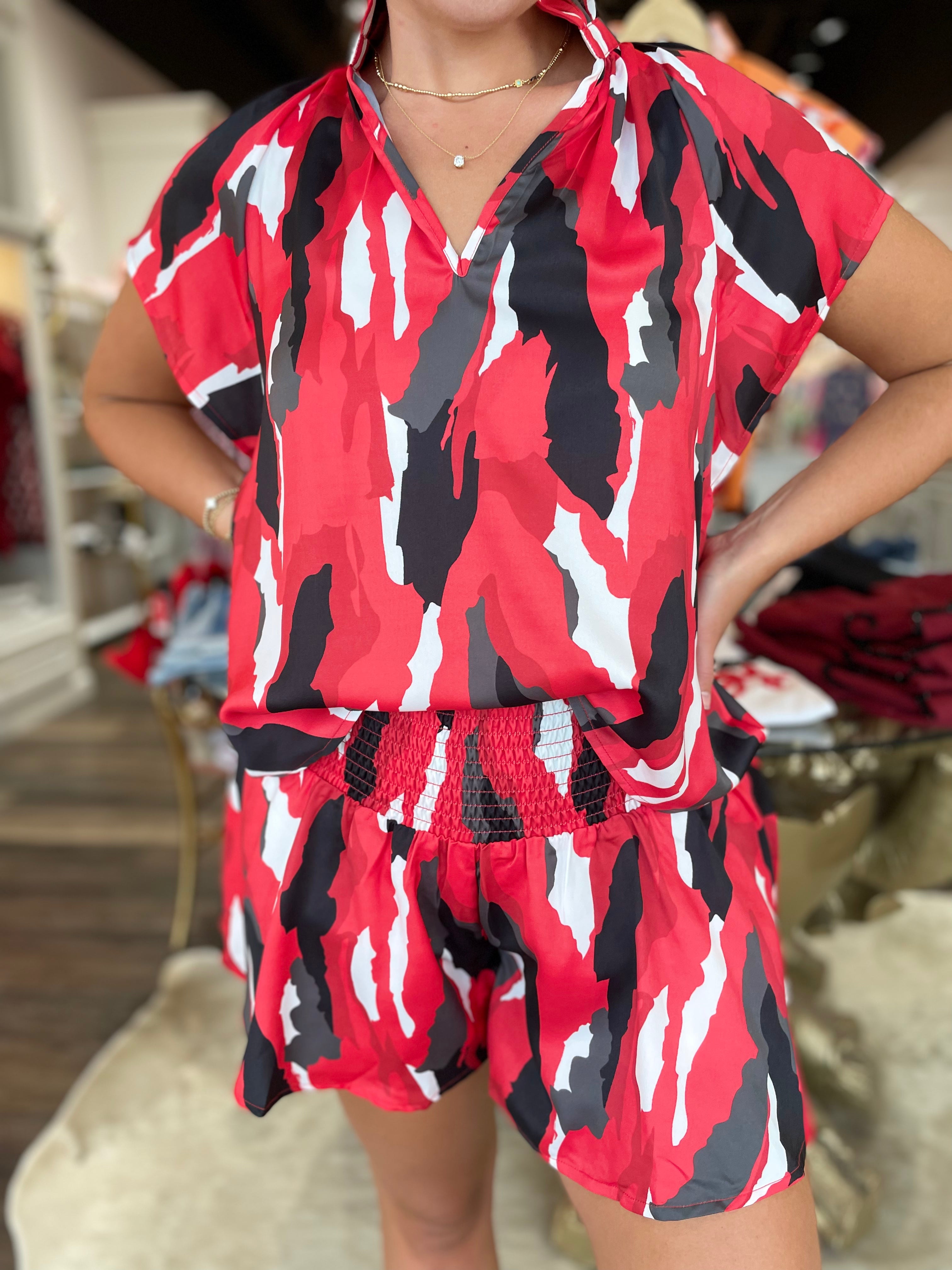 The Abstract Shorts Red & Black