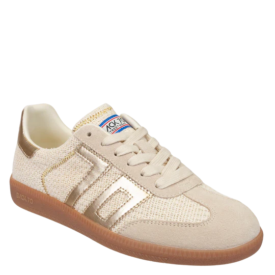 Back 70 IUTA in Gold Sneakers