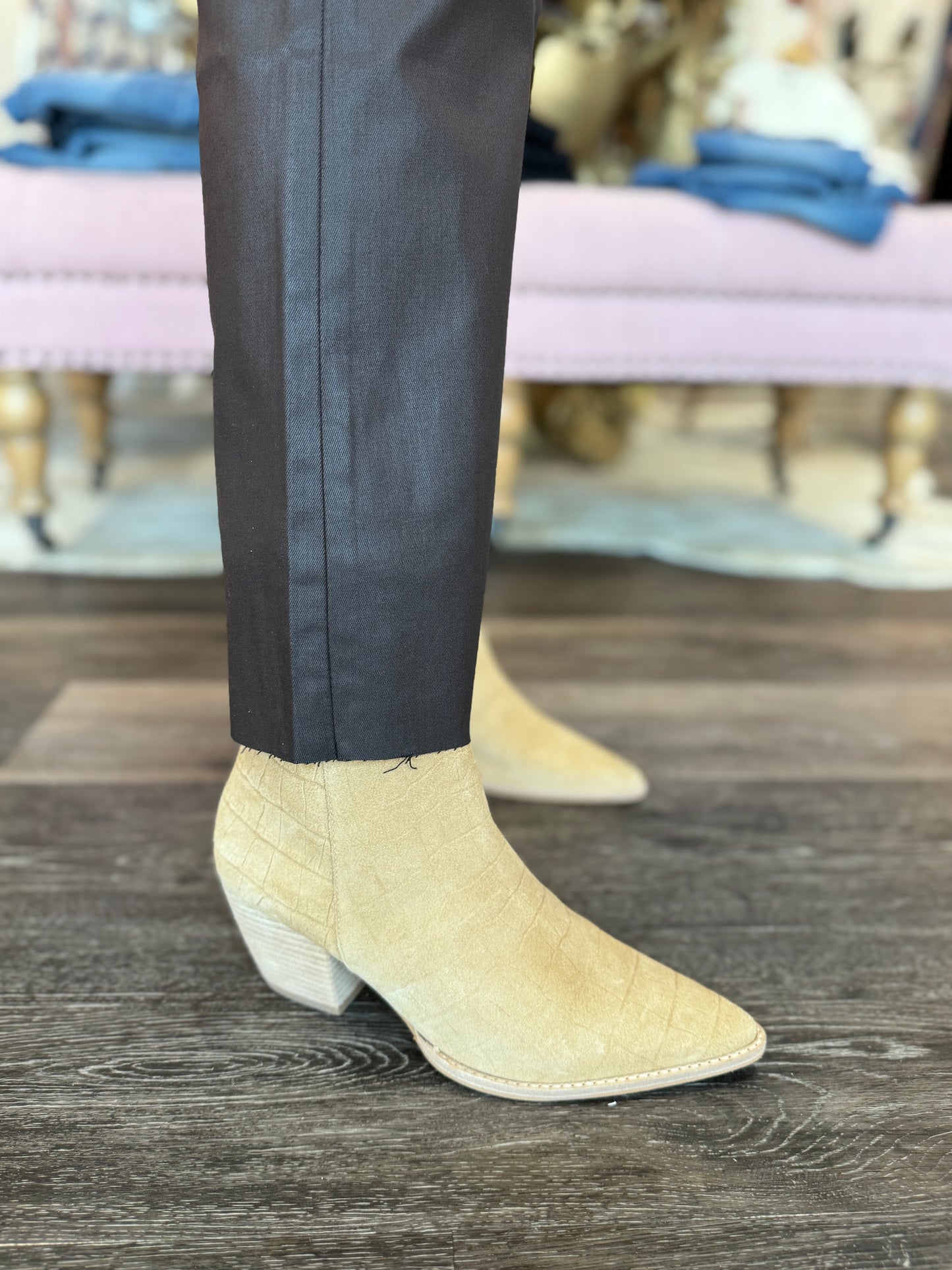 Matisse Caty Bootie Natural Croc Suede