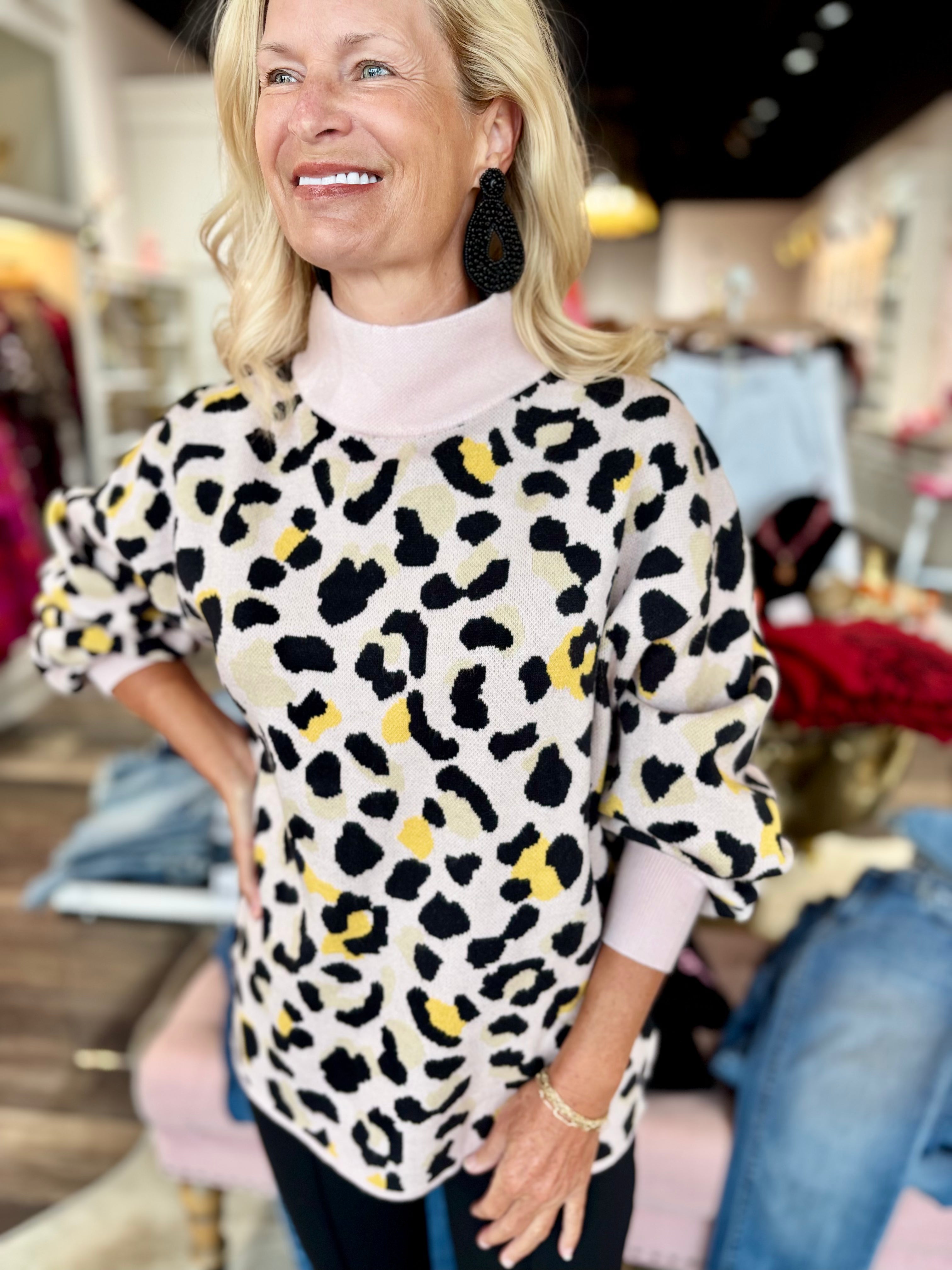 Animal Pattern Jacquard Knit Blouson Sleeve Sweater