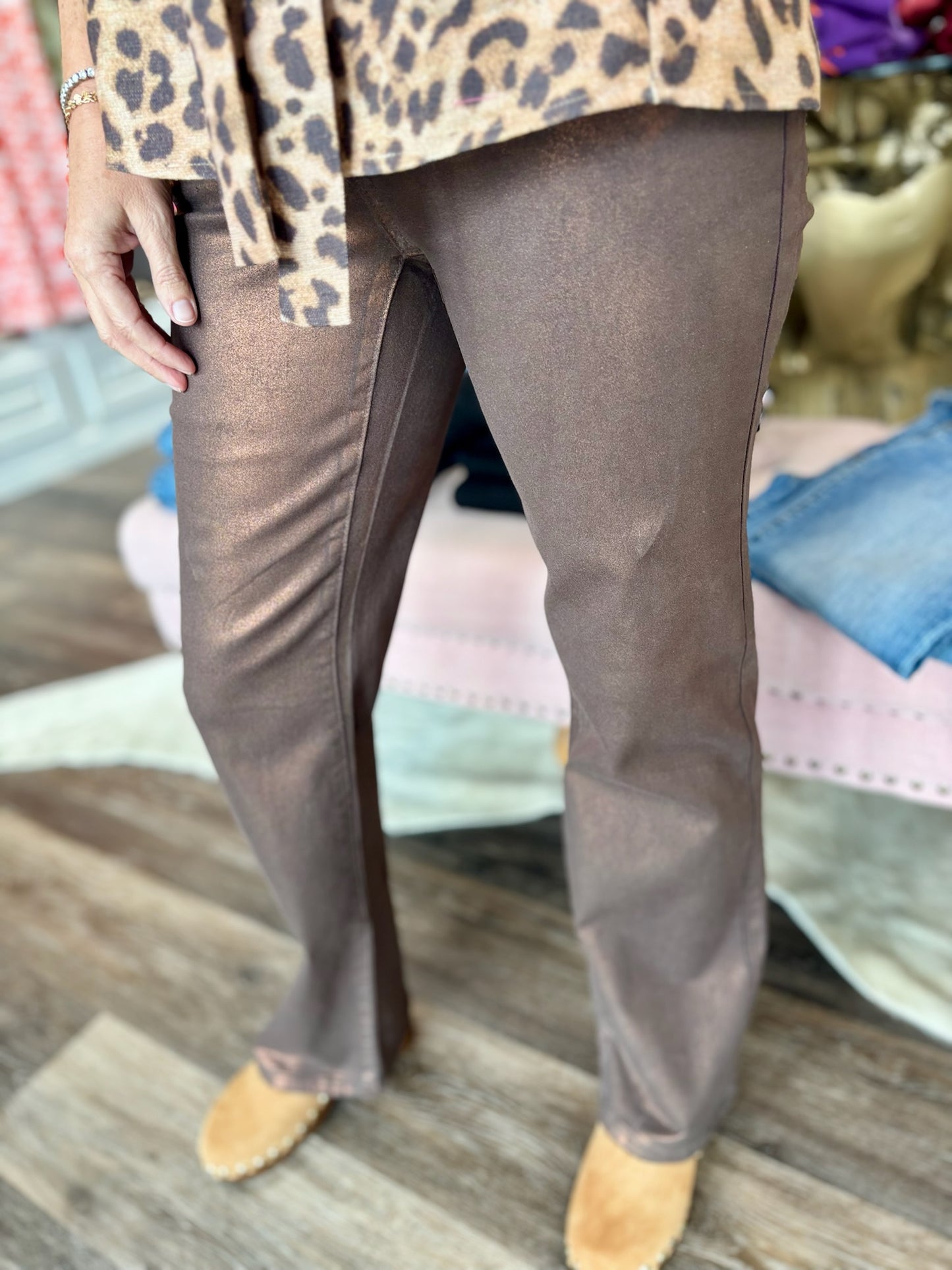 Charlie B Flare Leg Foil Twill Pant Bronze