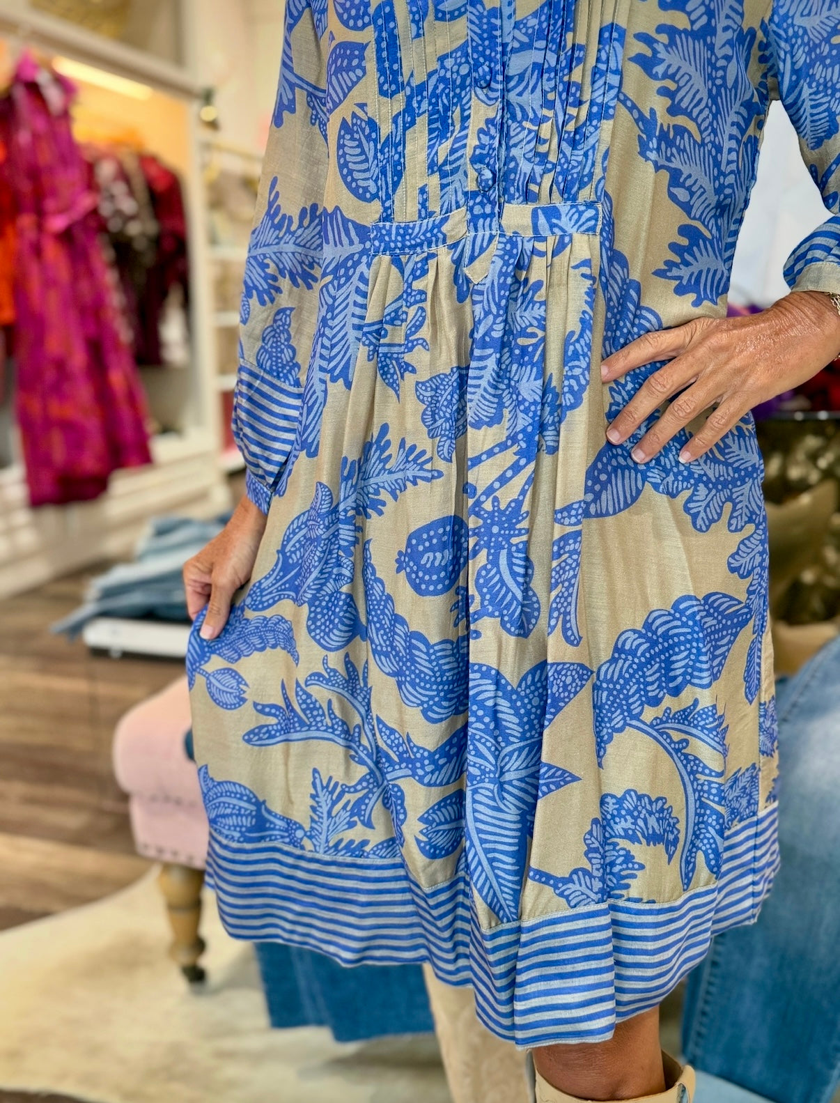 La Plage Vineyard Dress Bali Floral Taupe/Blues