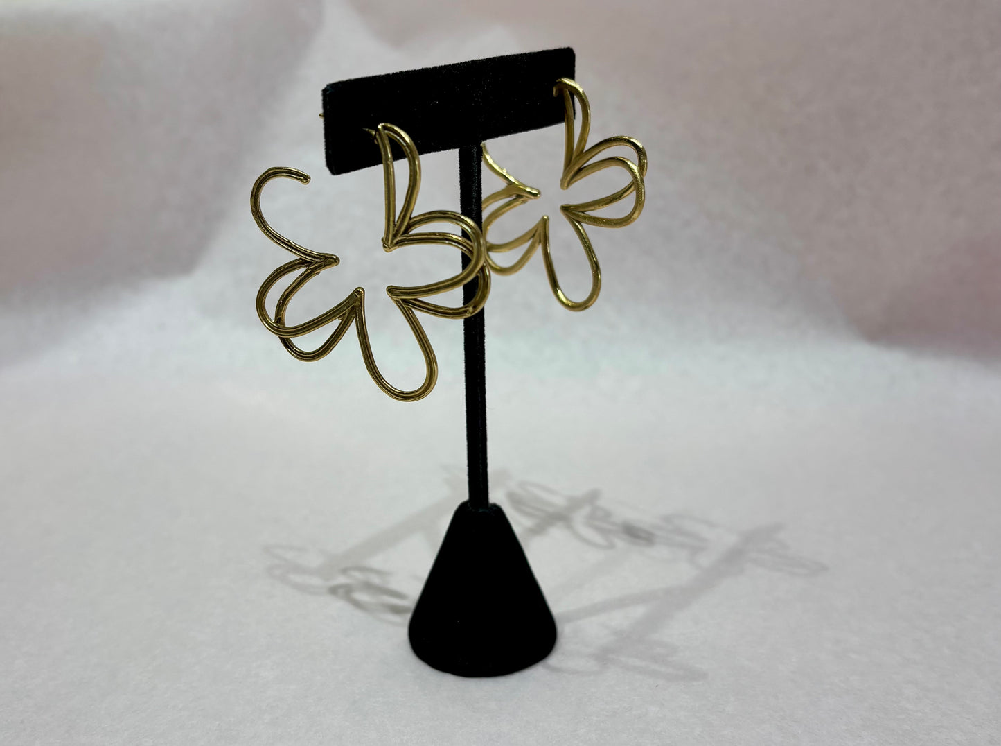 Shelia Fajl Carnation Hoops