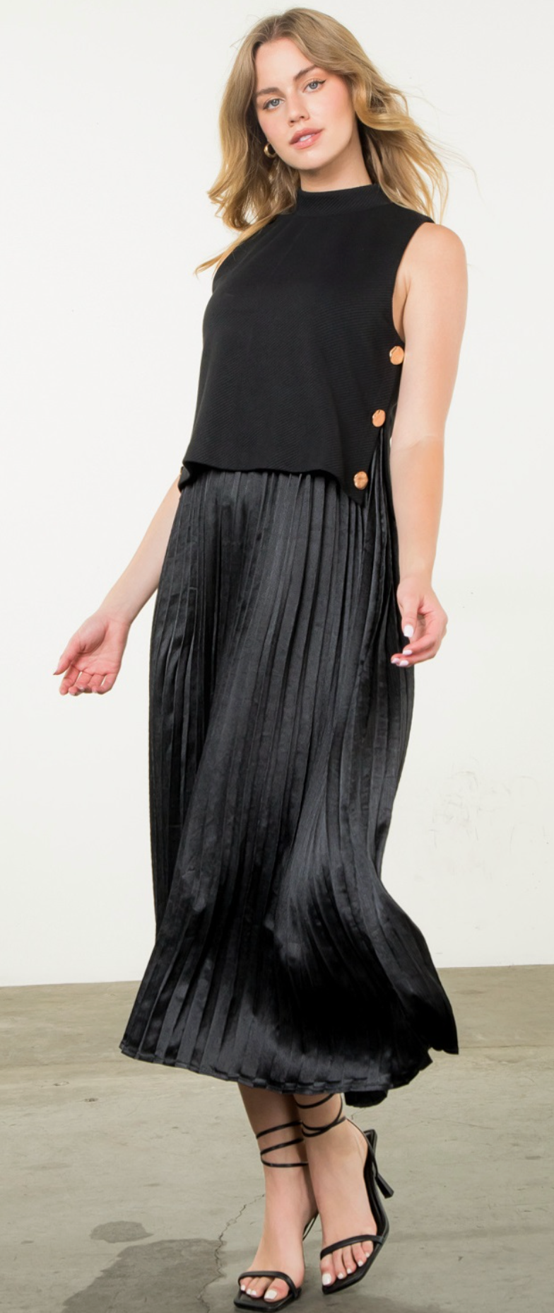 Pleated Skirt Dress Black