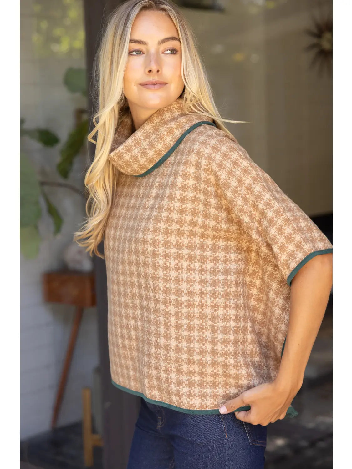 The Houndstooth Haven Top