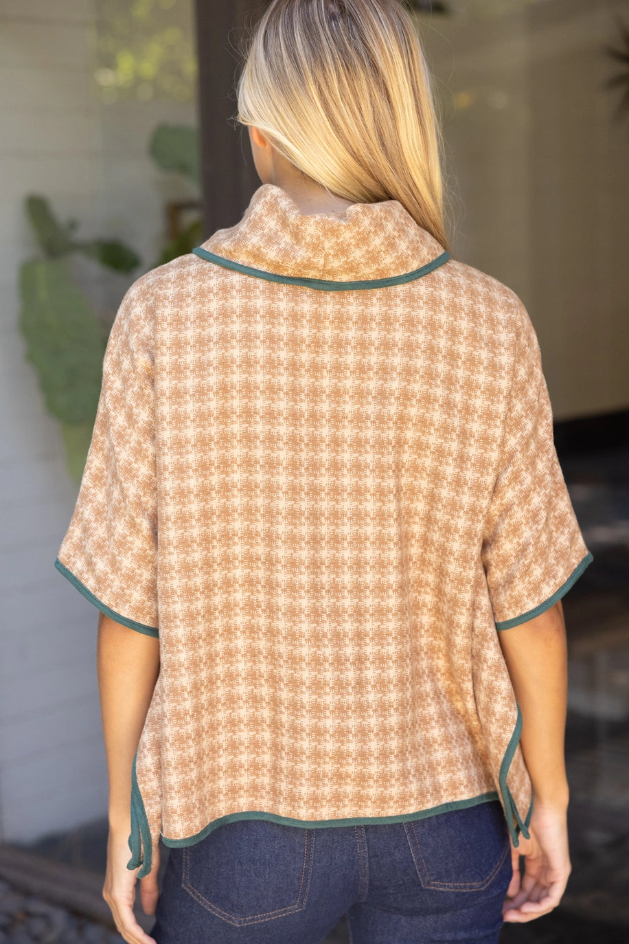 The Houndstooth Haven Top