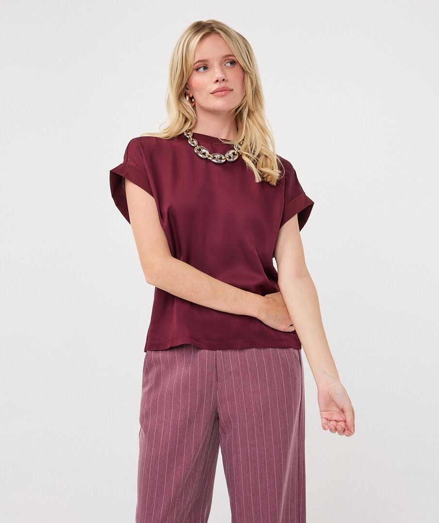 Esqualo Chic Satin Top Merlot