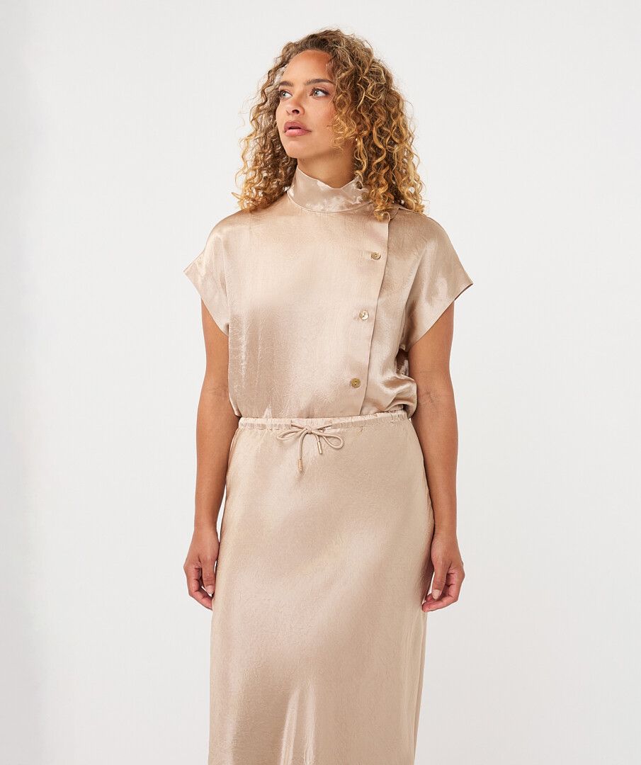 Esqualo Golden Chic Wide Button Blouse