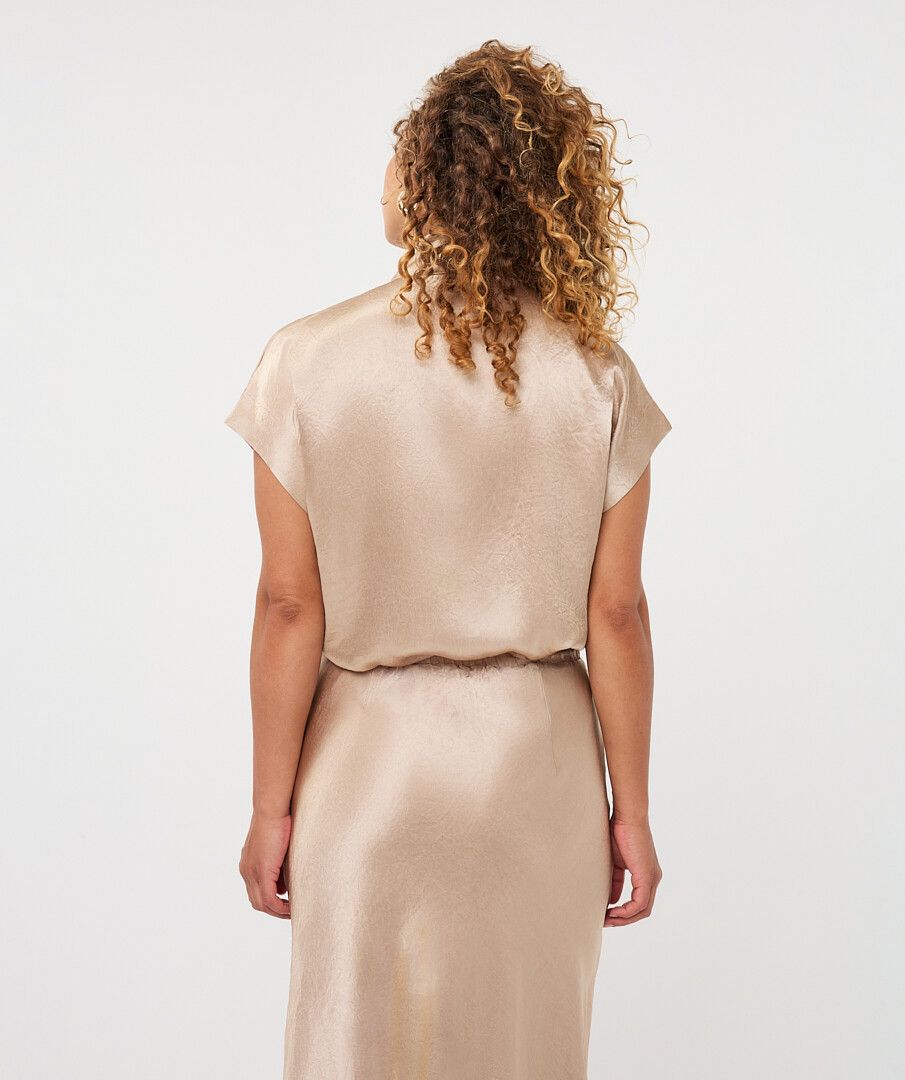 Esqualo Golden Chic Wide Button Blouse