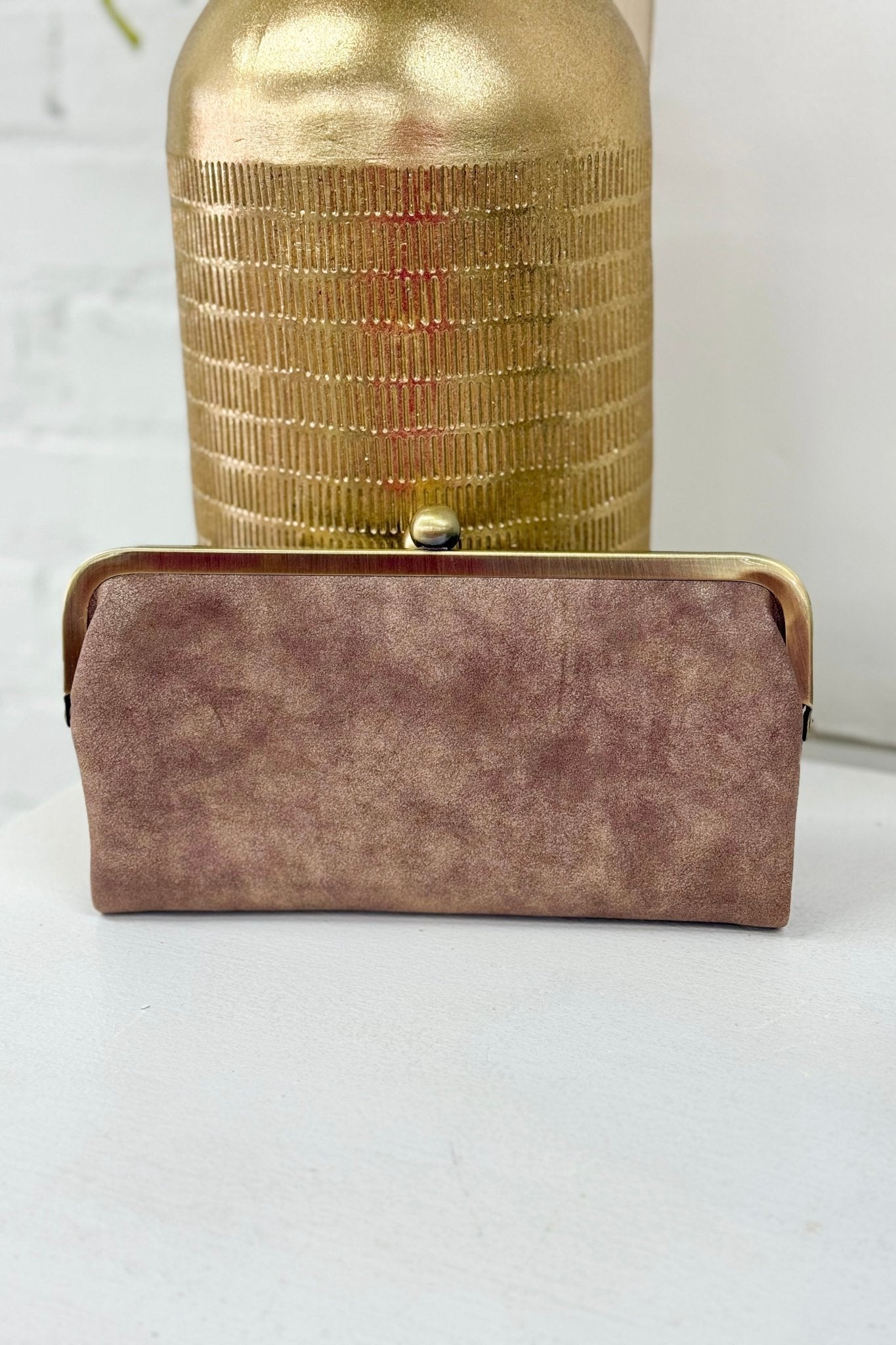 MiMi Wholesale Karen Kiss Lock Clutch BP208 in pearl brown suede-look fabric with gold frame clasp closure, front view